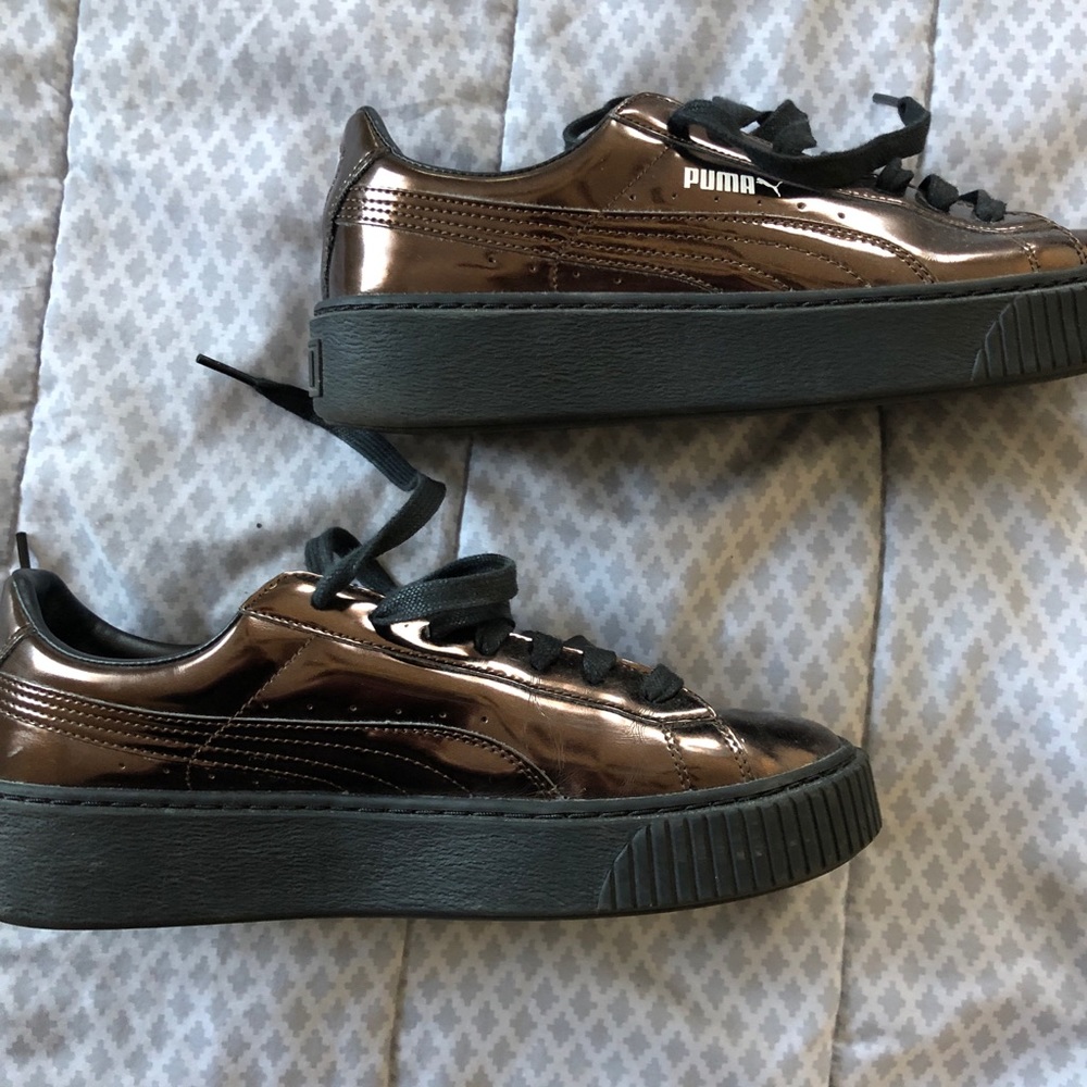 Puma black metallic basket shoe